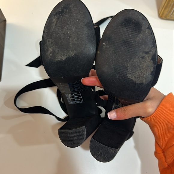 Forever 21 heels - Picture 4 of 6